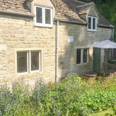 The Cot Villa Chalford Exterior photo