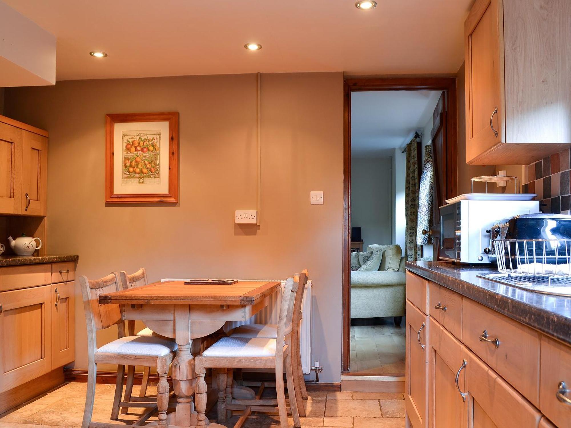 The Cot Villa Chalford Exterior photo