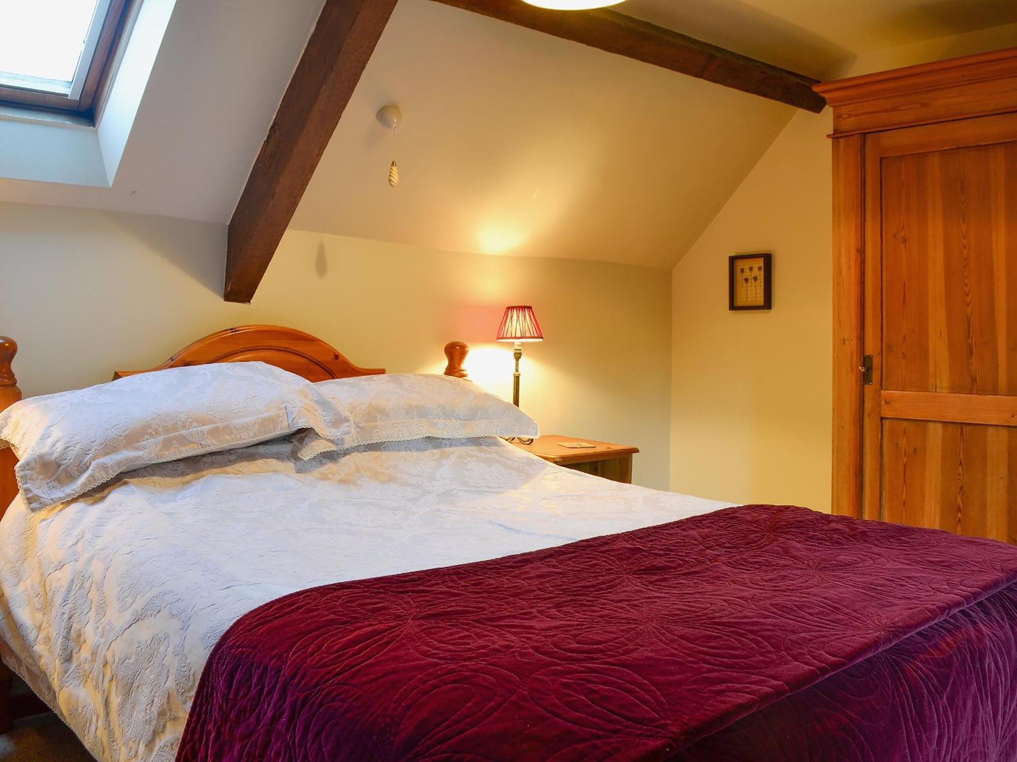 The Cot Villa Chalford Exterior photo