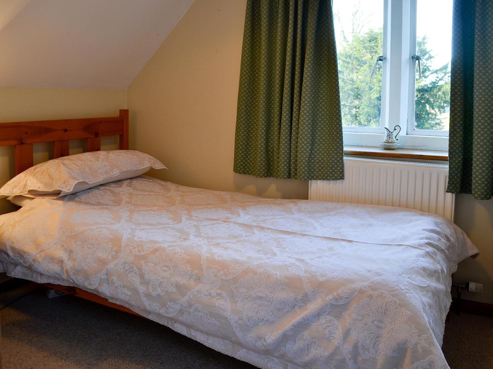 The Cot Villa Chalford Exterior photo