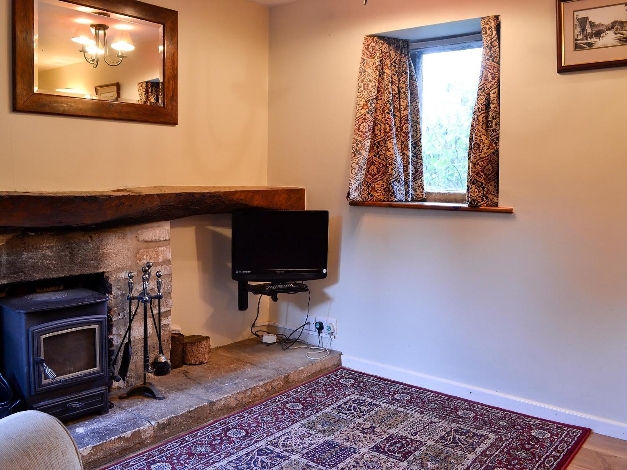 The Cot Villa Chalford Exterior photo